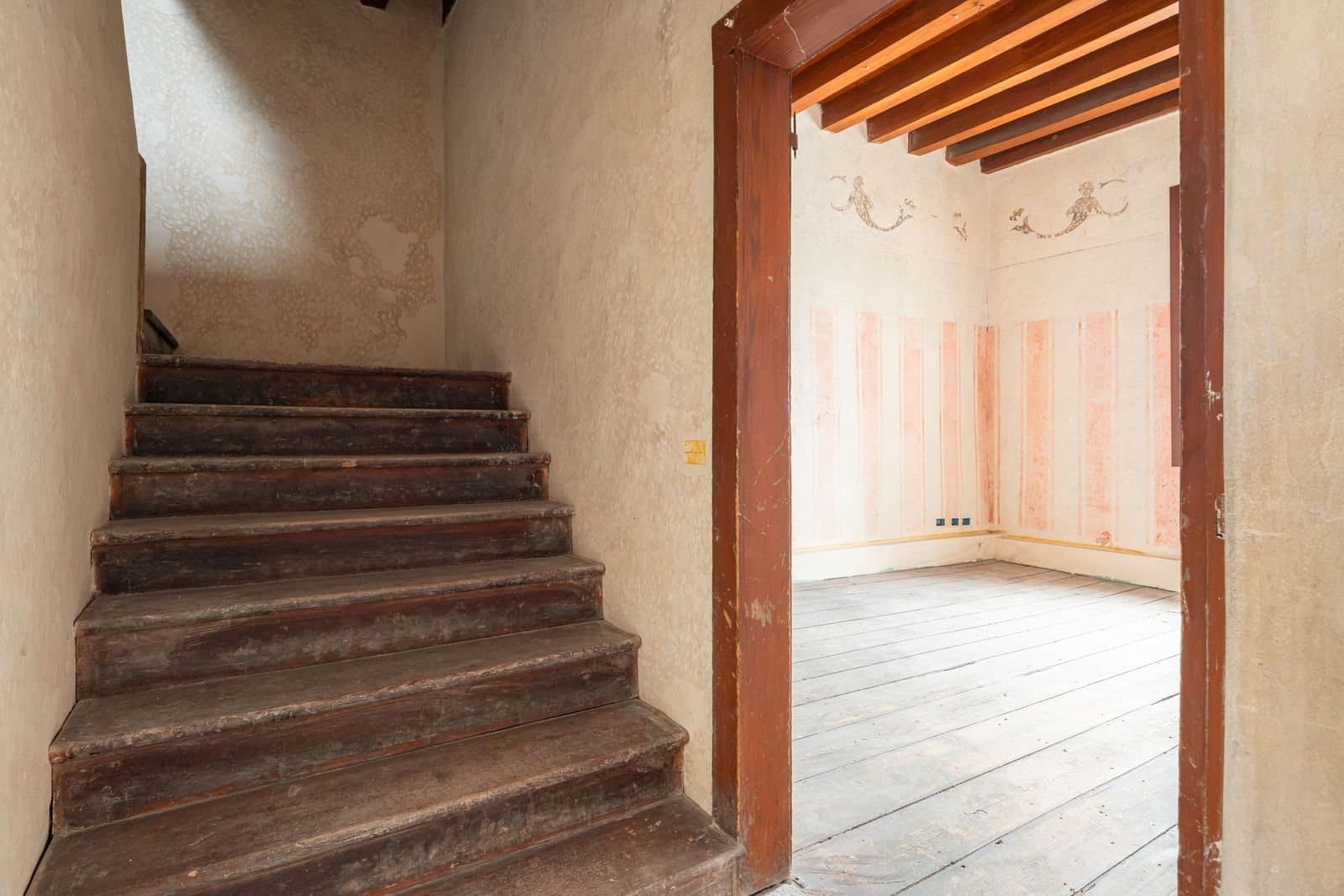 Palazzo Ca' Contarini — un piano nobile del Cinquecento nel centro di Oderzo — scatto 6